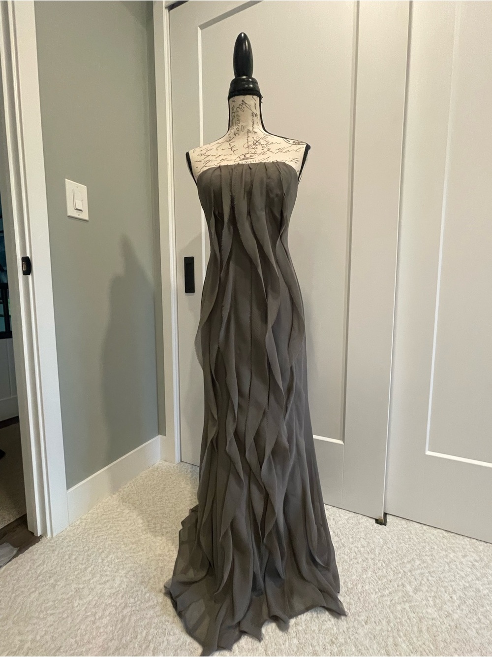 White by Vera Wang Strapless Gray Wave-Texture Gown